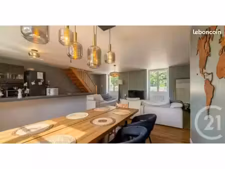 maison 5 pièces 104 m²