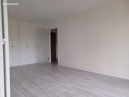 appartement t2 de 47 m² au calme  très clair et lumineux rouen rue du renard rive droite