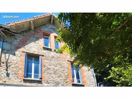 maisons mitoyenne dans copropriété à la campagne