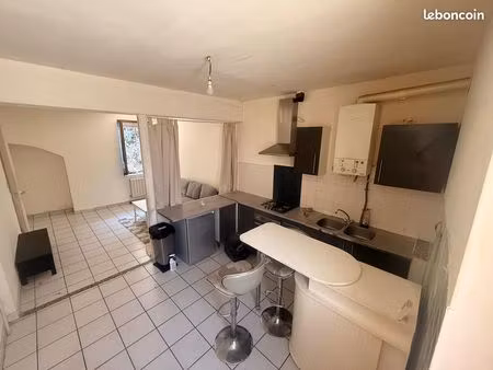 t2 meublé 48 m² – saint-étienne – rez-de-chaussée