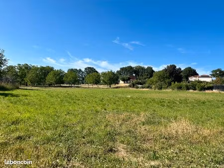 magnifique terrain de 4000 m2 - potentiel de division en 2 lots de 2000 m2