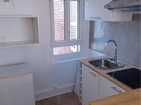 studio 25m2 centre ville de viarmes