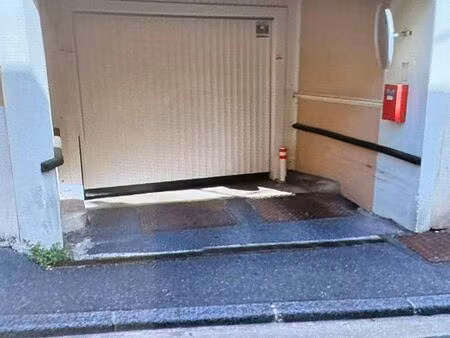 location parking en sous-sol à pontoise st martin