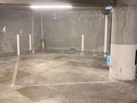 nantes copernic - emplacement de parking