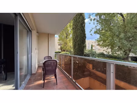 location appartement 2 pièces 34 m² à aix-en-provence (13100)