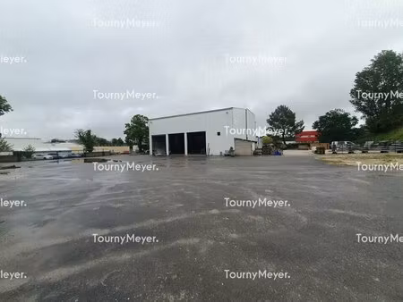 location local d’activités saint medard d eyrans 33650 680m²