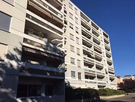 location appartement 1 pièce 45.76 m² à lyon 8ème (69008)  756 €