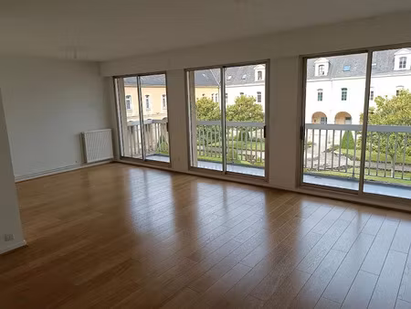 location appartement 2 pièces 63 m² à mamers (72600)  610 €