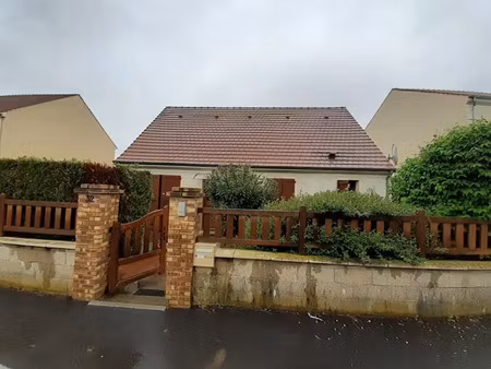 location maison 4 pièces 105 m² à chambry (77910)  1 500 €