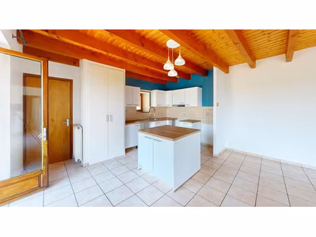 location maison 3 pièces 71.94 m² à flavin (12450)  790 €
