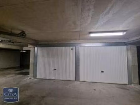 location garage box et parking à angers centre (49000) : à louer / angers centre