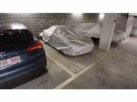 emplacement de parking intérieur - papeteries de genval