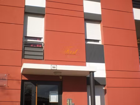 bel appartement f3 avec terrasse et garage sur lunel