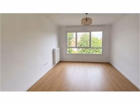t2 en résidence récente sécurisée avec place de parking - nieppe secteur mairie