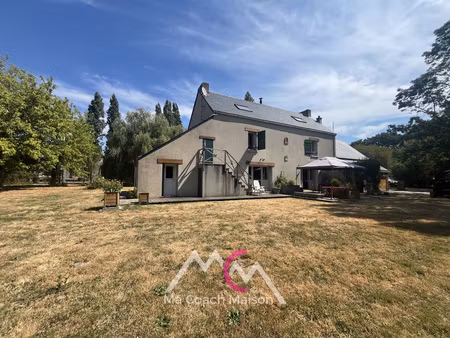 pontchateau en village  maison avec beaux volumes