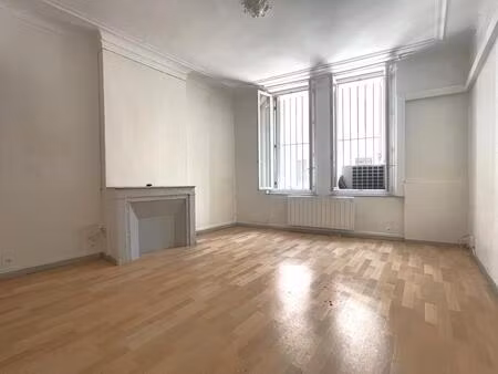 exclusivité – marseille 13006 – castellane – t2 de 51 36 m² avec cave  galetas et espace i