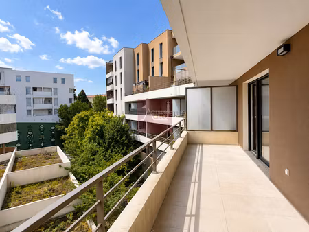 location meublée appartement 3 pièces 63.5 m² à montpellier (34000)  1 195 €