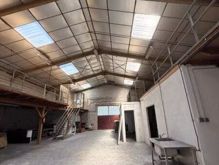 entrepot à vendre