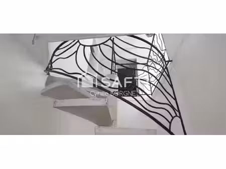 maison évolutive avec local commercial au coeur de l'ile bouchard ou vaste projet familial