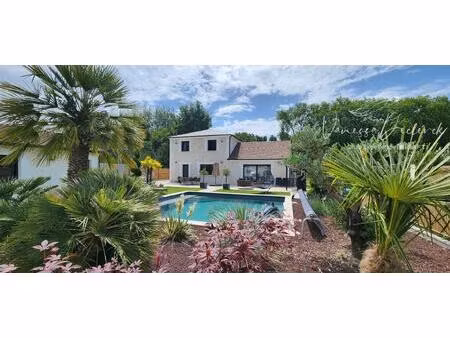 maison contemporaine 4 chambres avec piscine et double garage