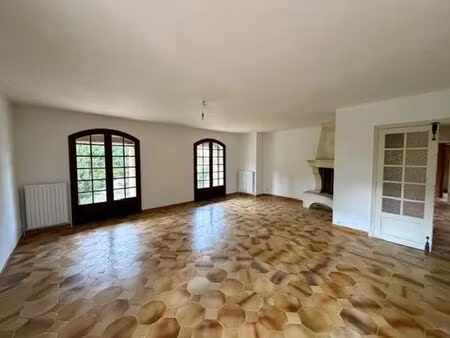 maison de 8 pièces de luxe en vente à lunel  occitanie