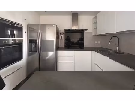 location appartement 3 pièces 58 m² à marseille 12 (13012)
