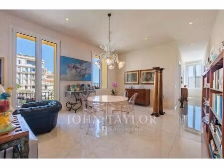 menton centre historique - appartement bel epoque 4 pieces - proche casino et mer