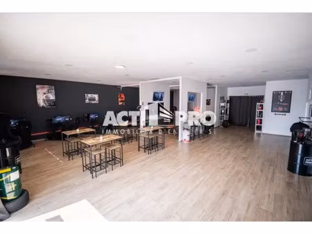 location commerce 225 m² à cabestany (66330)