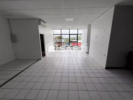 location commerce 1 pièce 88 m² à le lamentin (97232)