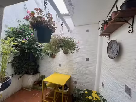 maison avec cour
