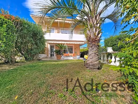 appartement en rdj 4 pièces 98m2 avec jardin  garage et piscine à mandelieu