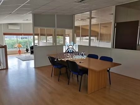 location bureaux 212 m² à 515 m²