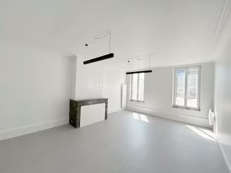 location bureaux 115 m²