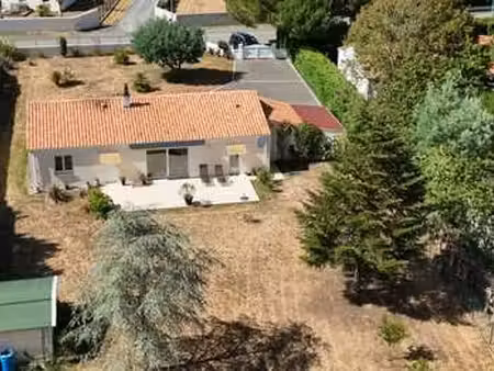 vente maison à château-guibert (85320) : à vendre / 119m² château-guibert