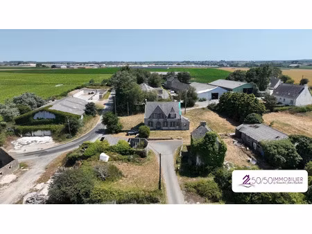 vente maison 6 pièces 160 m² à plounévez-lochrist (29430)  71 000 €