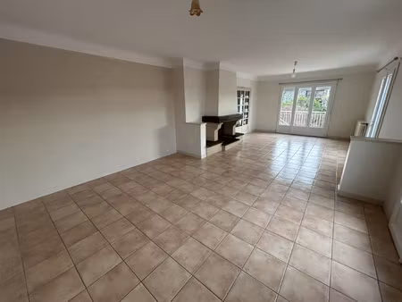 appartement t5 dans quartier calme !