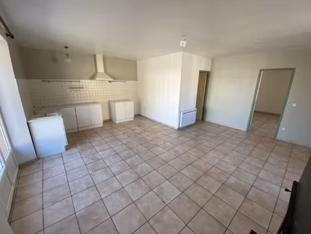 appartement t2 à louer à 15mn d'auch