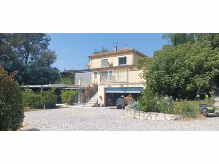 vente maison 8 pièces 240 m² la roquette-sur-siagne (06550)