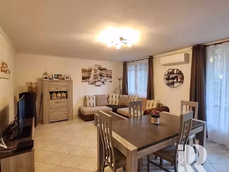 location appartement 4 pièces 74 m² à nice (06100)