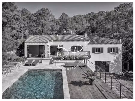 lorgues maison contemporaine avec piscine  vue dégagée et prestations de qualité