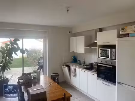maison à louer 4 pièces 72.55 m² - tossiat (01) - 1 030€