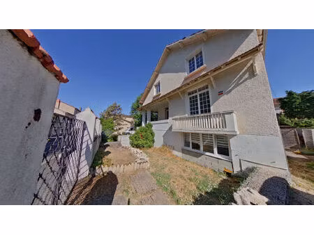 achat maison 8 pièces 194m²