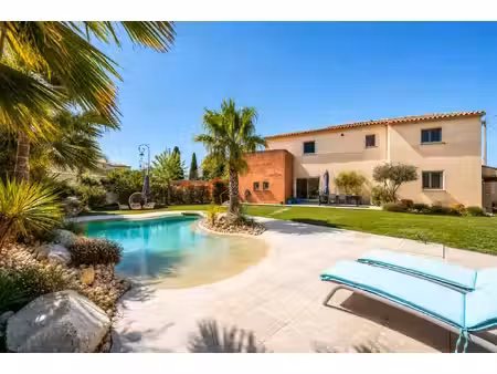 vente maison 8 pièces 200 m² saint-mitre-les-remparts (13920)