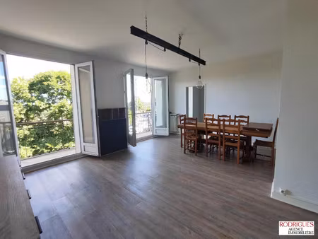 location appartement 4 pièces 98m² poitiers 86000