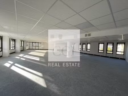 location bureaux 317 m²