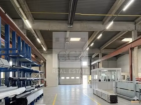 vente local d’activités moirans 38430 600m² à 1305m²