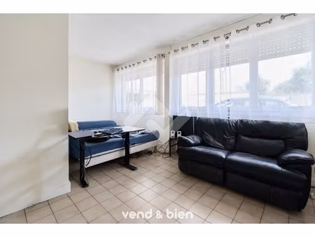 appartement t2 de 49 12 m2 - cave et parking
