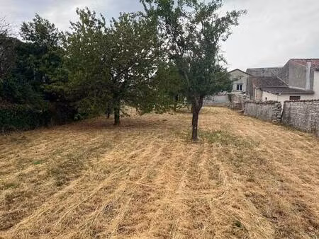 vente terrain 790 m² vervant (16330)
