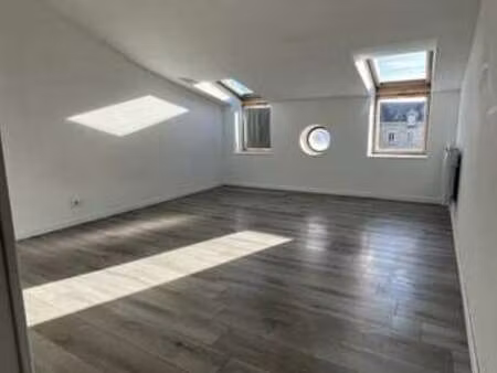location appartement 2 pièces à machecoul (44270) : à louer 2 pièces / 37m² machecoul