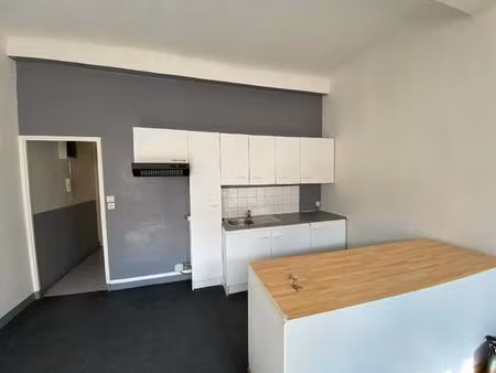 location appartement 2 pièces 36m² st maximin la ste baume 83470